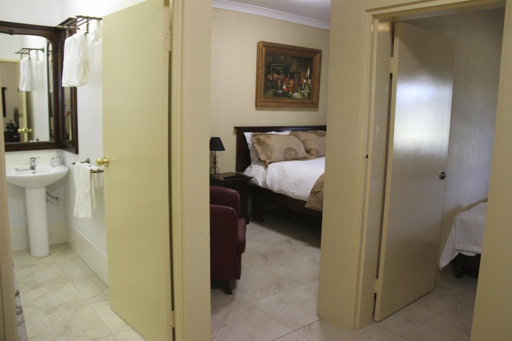 Overlander Homestead Motel ローマ 部屋 写真