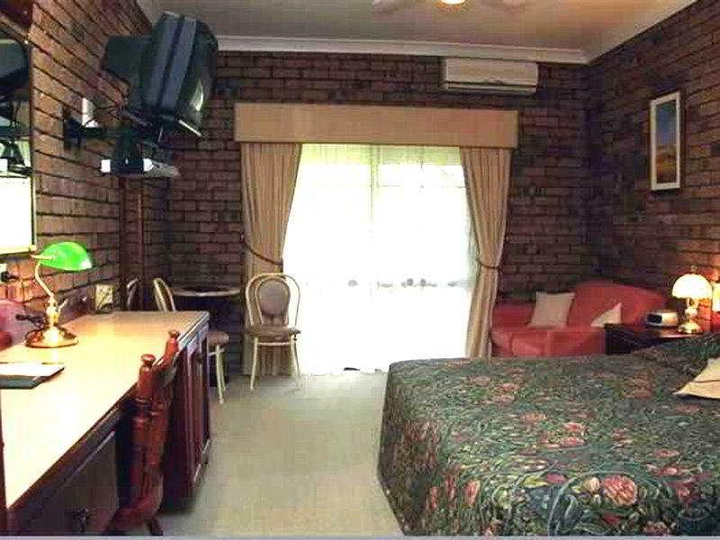 Overlander Homestead Motel ローマ エクステリア 写真