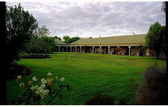 Overlander Homestead Motel ローマ エクステリア 写真